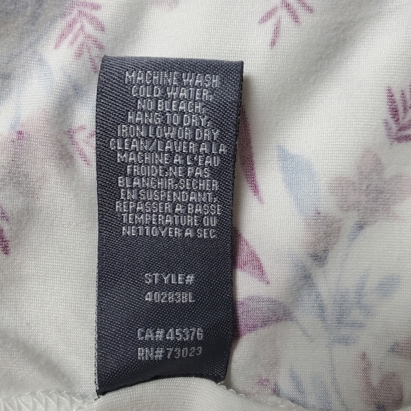 SUZY Shier Short Sleeve Floral Top - Picture 5 of 5